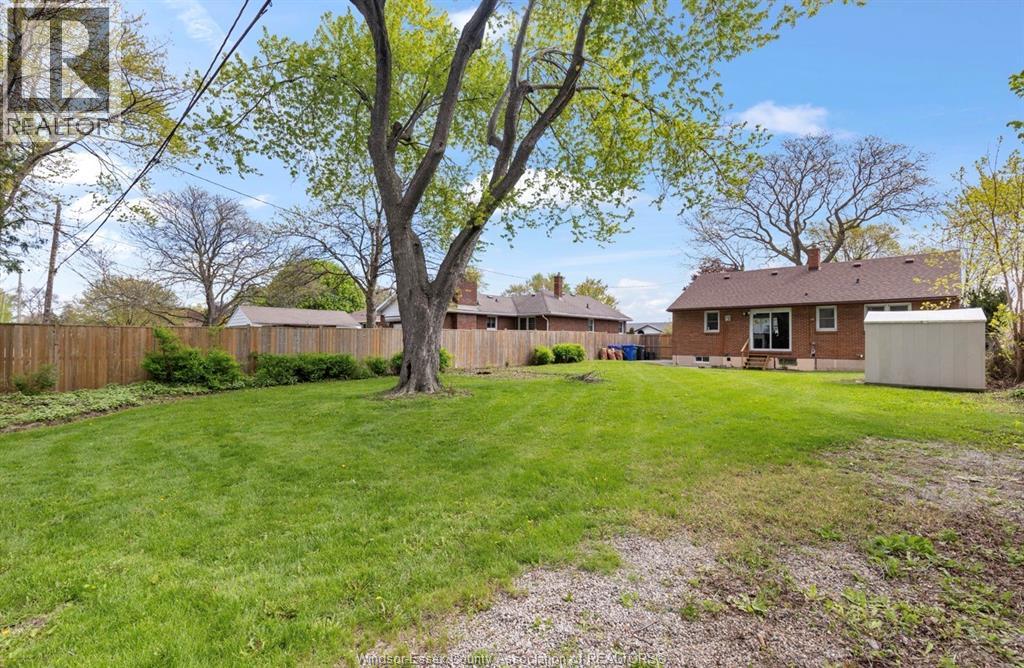 221 Grace Road, Tecumseh, Ontario  N8N 2G6 - Photo 22 - 26009752