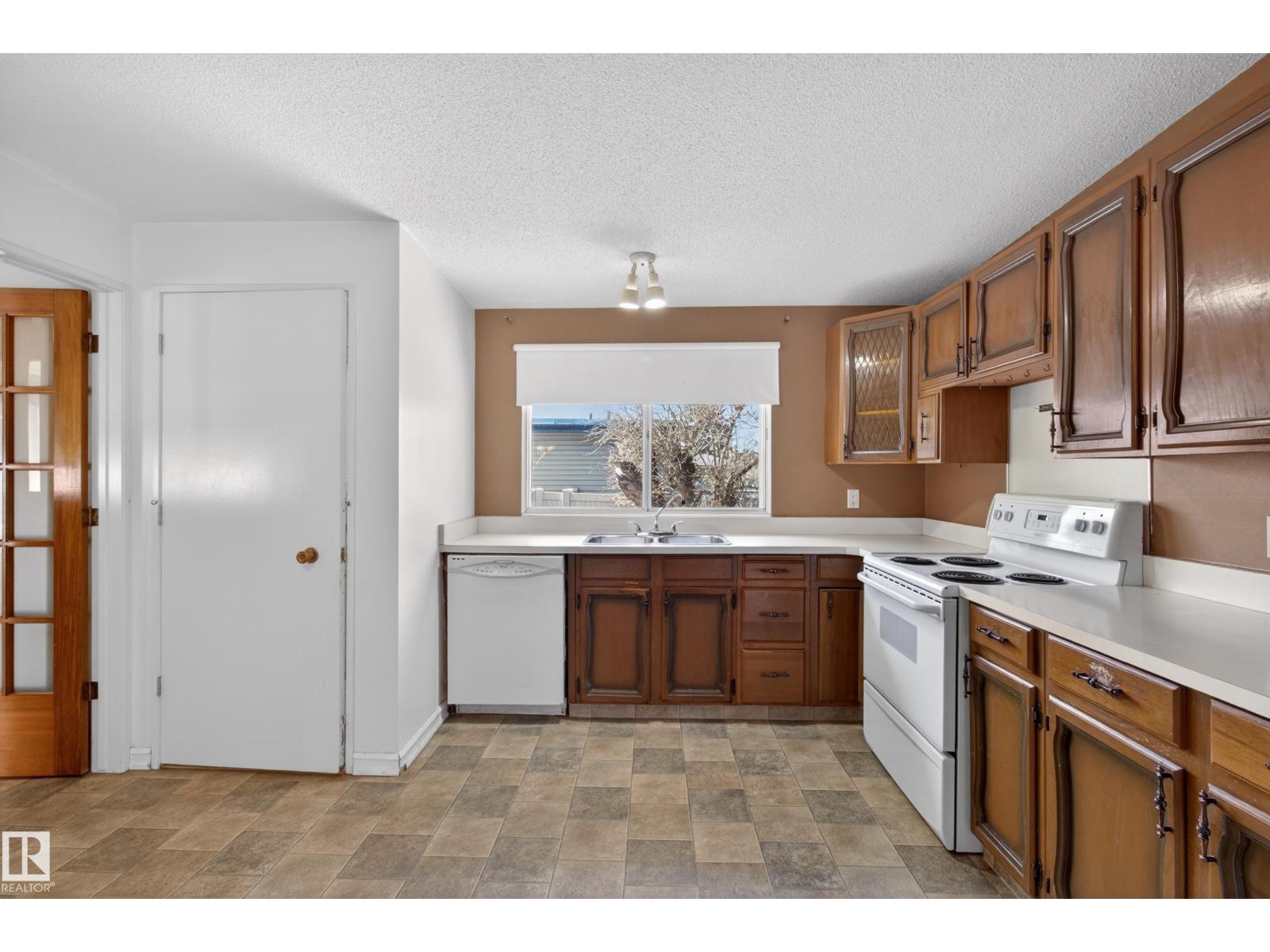 77 Garnet Cr, Sherwood Park, Alberta  T8A 2S1 - Photo 10 - E4485277