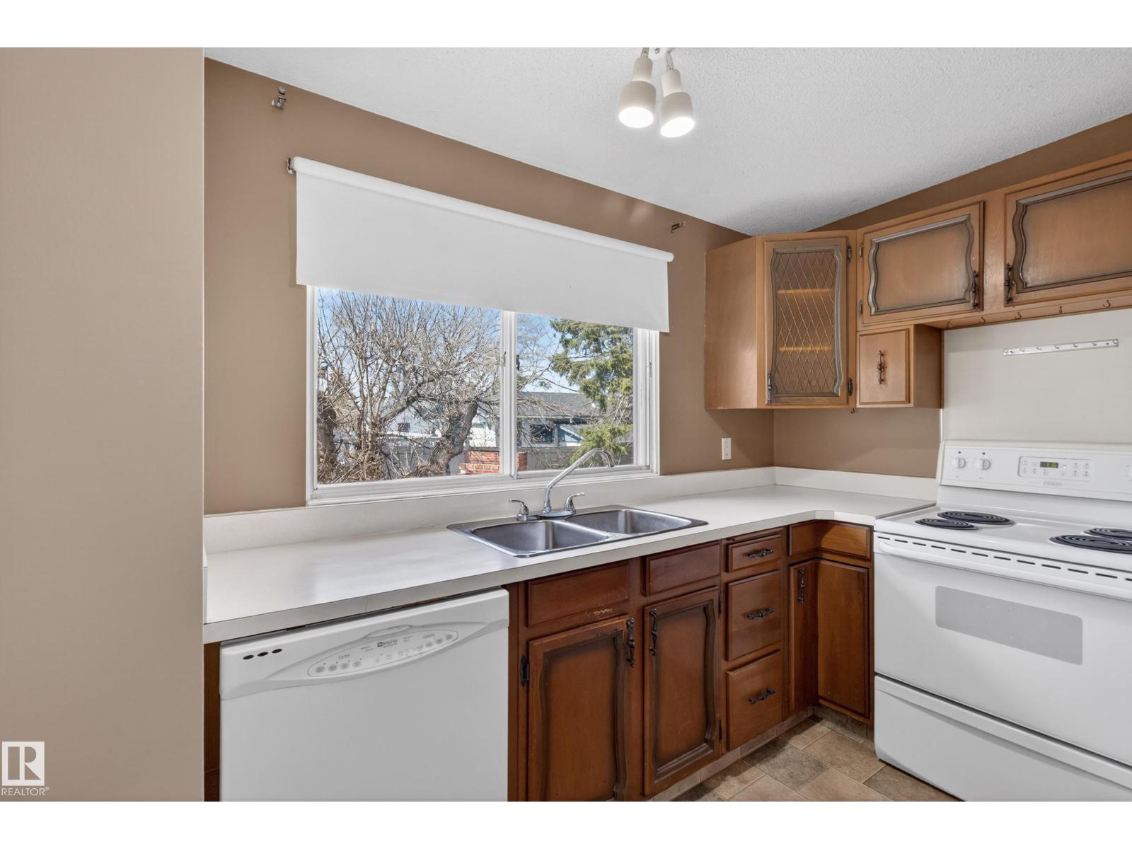 77 Garnet Cr, Sherwood Park, Alberta  T8A 2S1 - Photo 12 - E4485277
