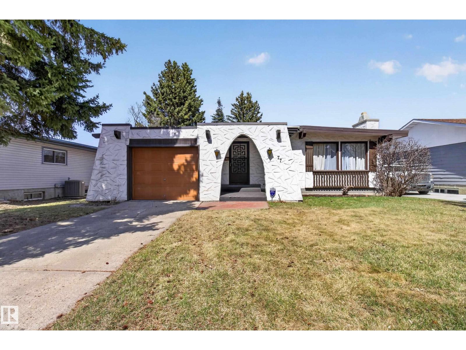 77 Garnet Cr, Sherwood Park, Alberta  T8A 2S1 - Photo 2 - E4485277