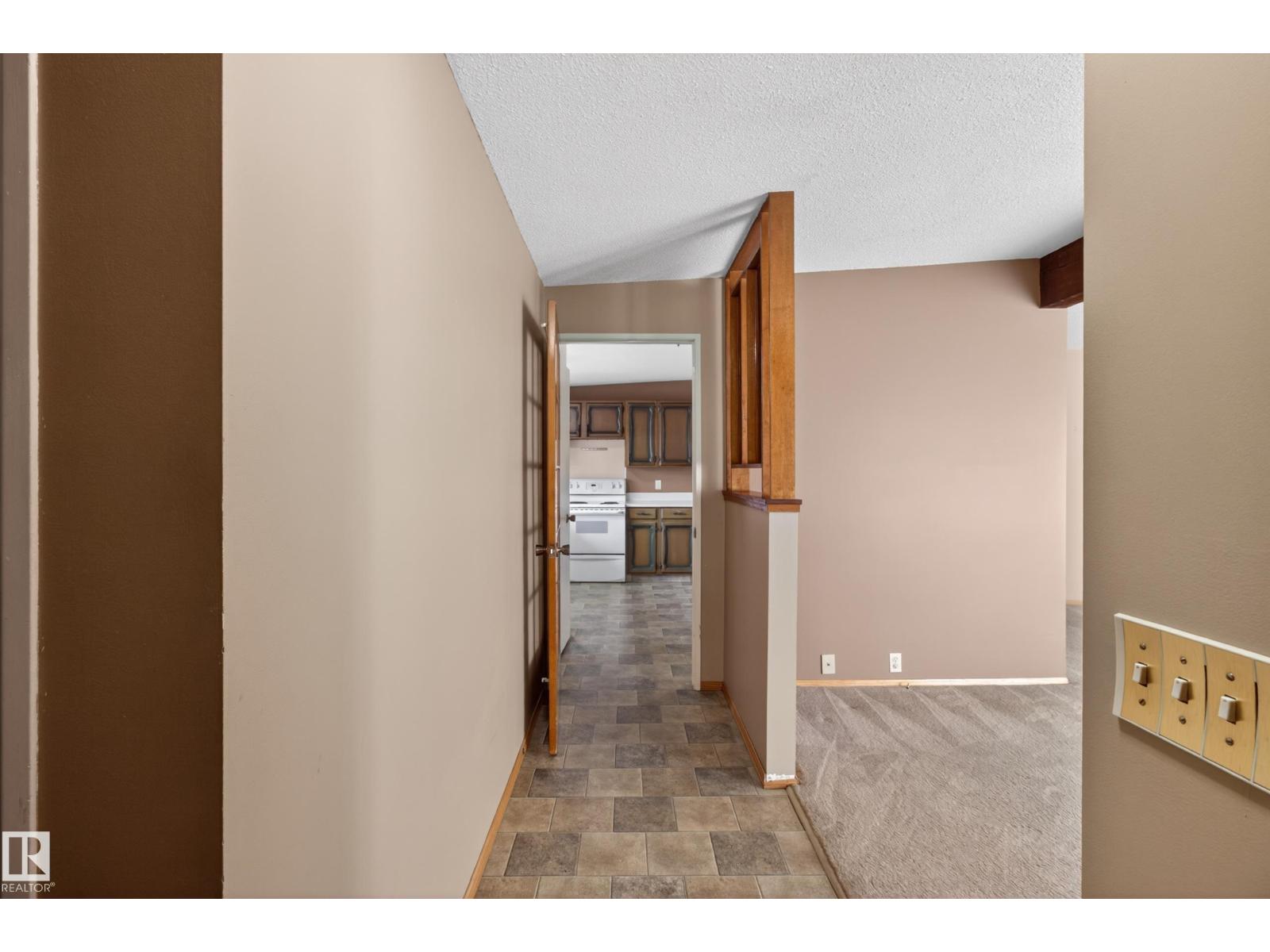 77 Garnet Cr, Sherwood Park, Alberta  T8A 2S1 - Photo 4 - E4485277