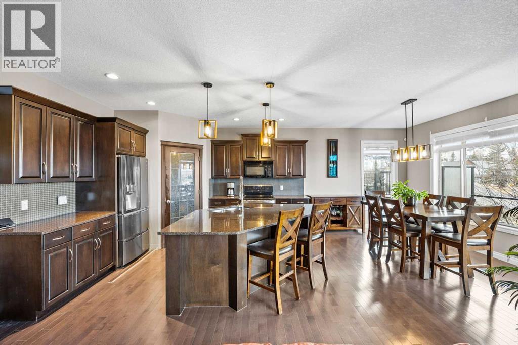 289 Jumping Pound Terrace, Cochrane, Alberta  T4C 1G3 - Photo 8 - A2283277