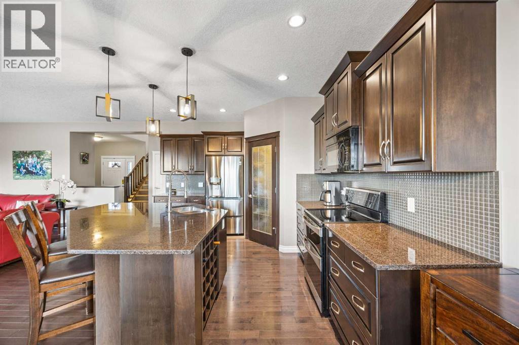 289 Jumping Pound Terrace, Cochrane, Alberta  T4C 1G3 - Photo 10 - A2283277