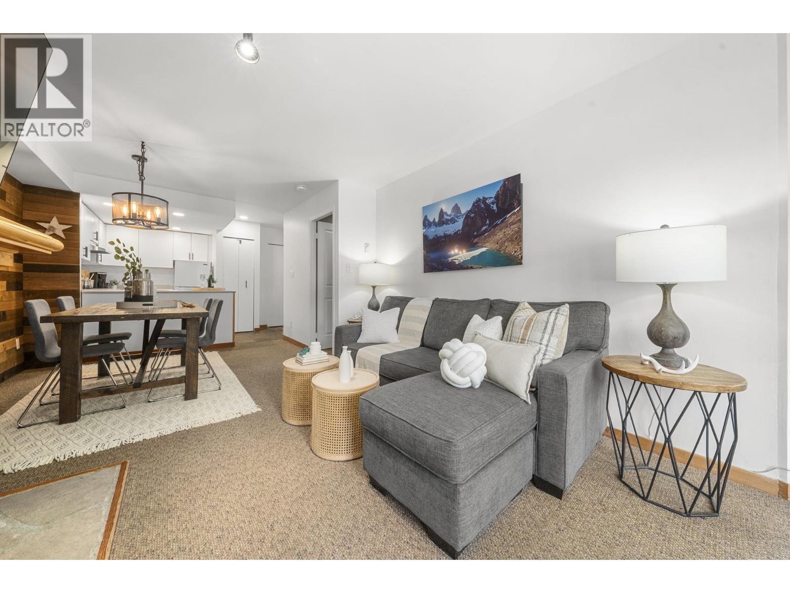 204 2050 Lake Placid Road, Whistler, British Columbia  V0N 1B2 - Photo 4 - R3118314