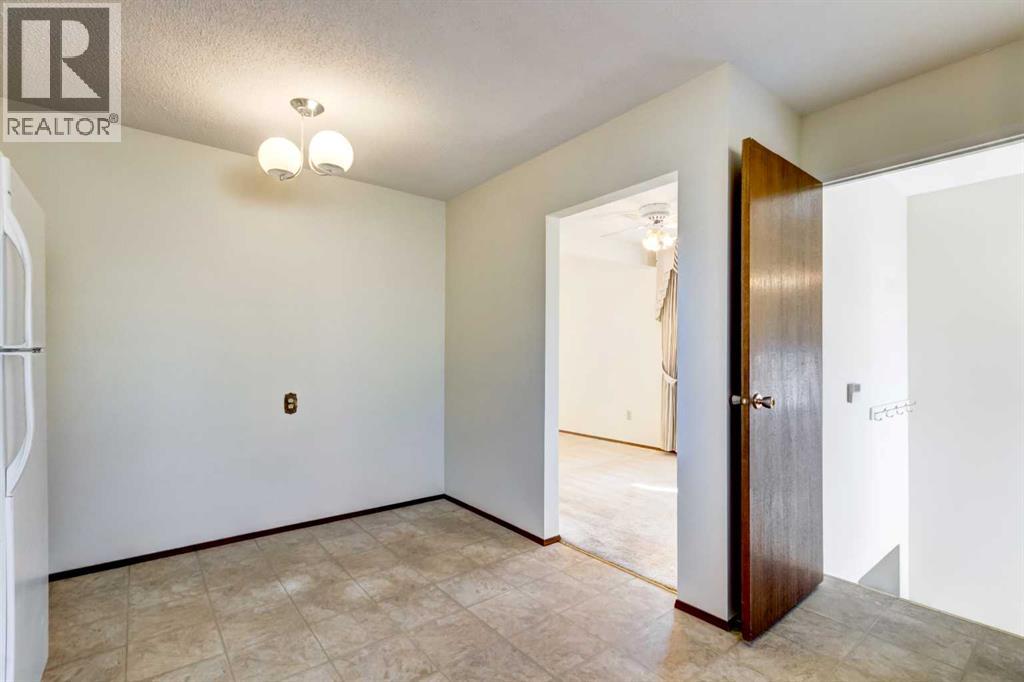 4620 31 Avenue NE, Calgary, Alberta  T1Y 1G9 - Photo 10 - A2288481