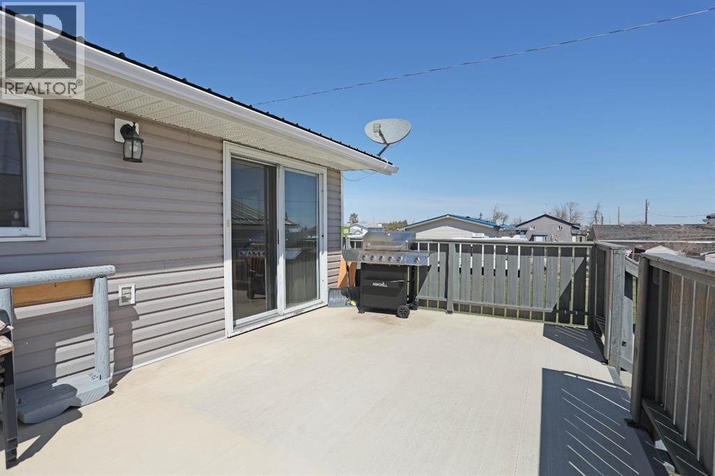 213 Centre Street, Patricia, Alberta  T0J 2K0 - Photo 34 - A2306525