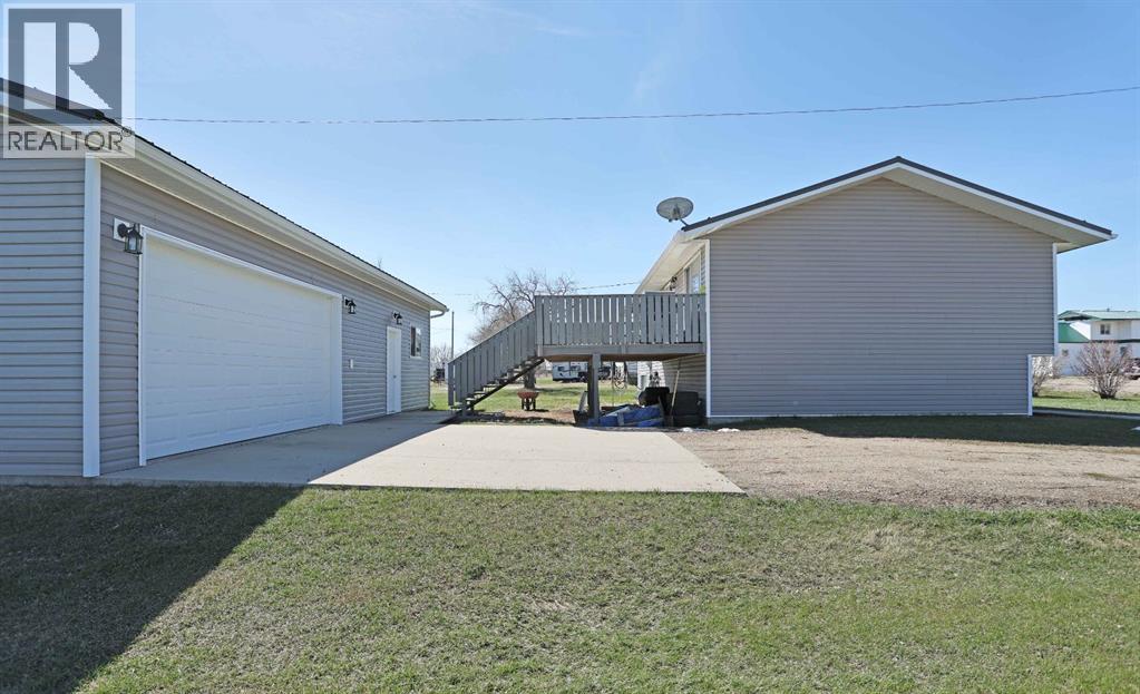 213 Centre Street, Patricia, Alberta  T0J 2K0 - Photo 36 - A2306525