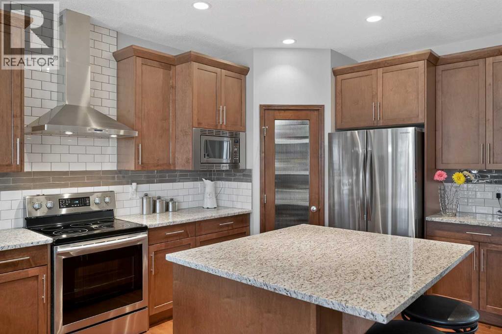 24 Legacy Landing, Calgary, Alberta  T2X 2E5 - Photo 5 - A2294931