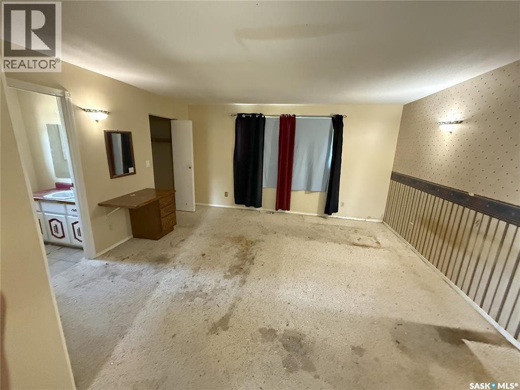 3116 Grey Owl Crescent, Prince Albert, Saskatchewan  S6V 6X4 - Photo 6 - SK034526