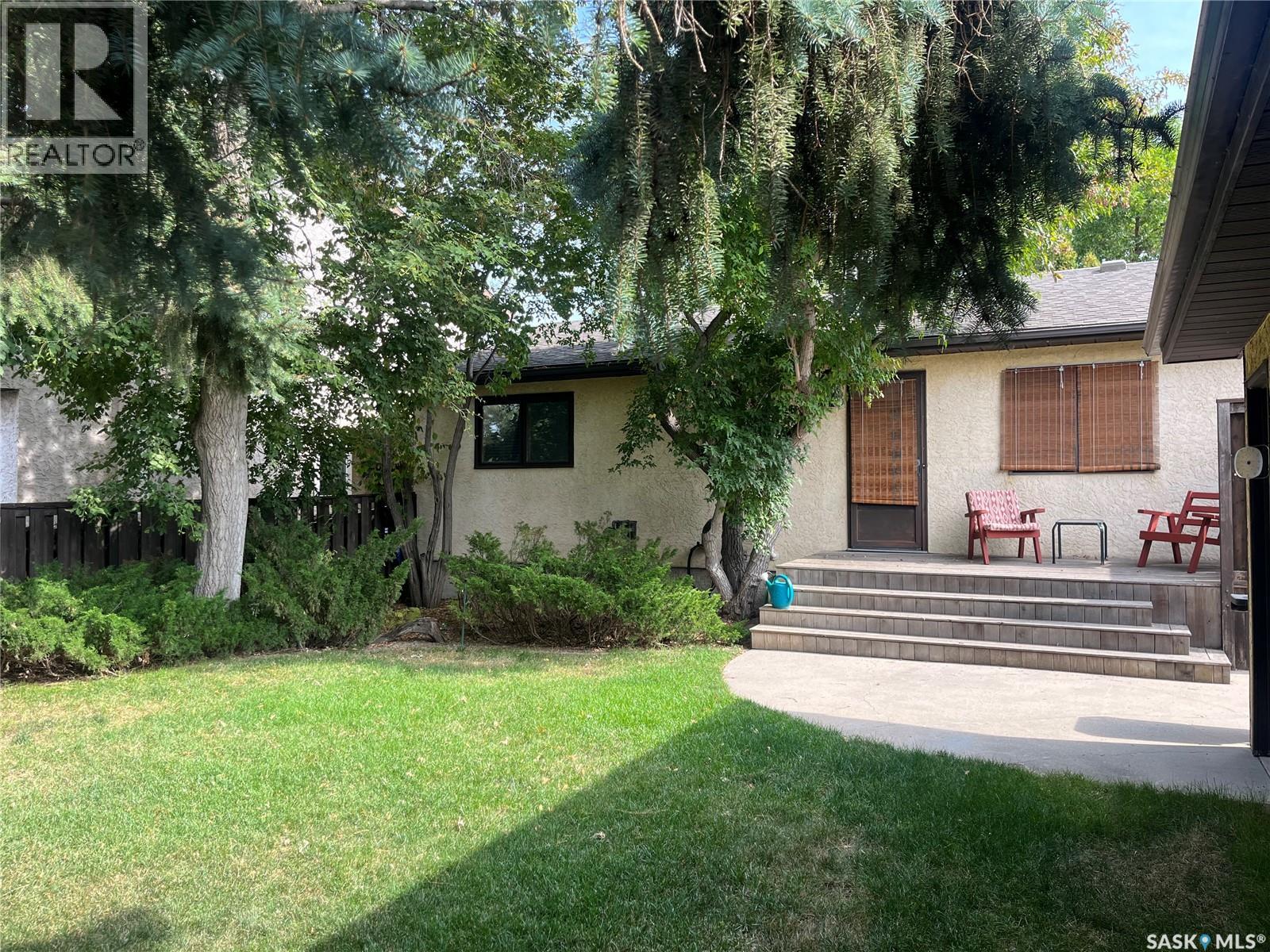 2930 More Crescent E, Regina, Saskatchewan  S4V 0T7 - Photo 3 - SK034509