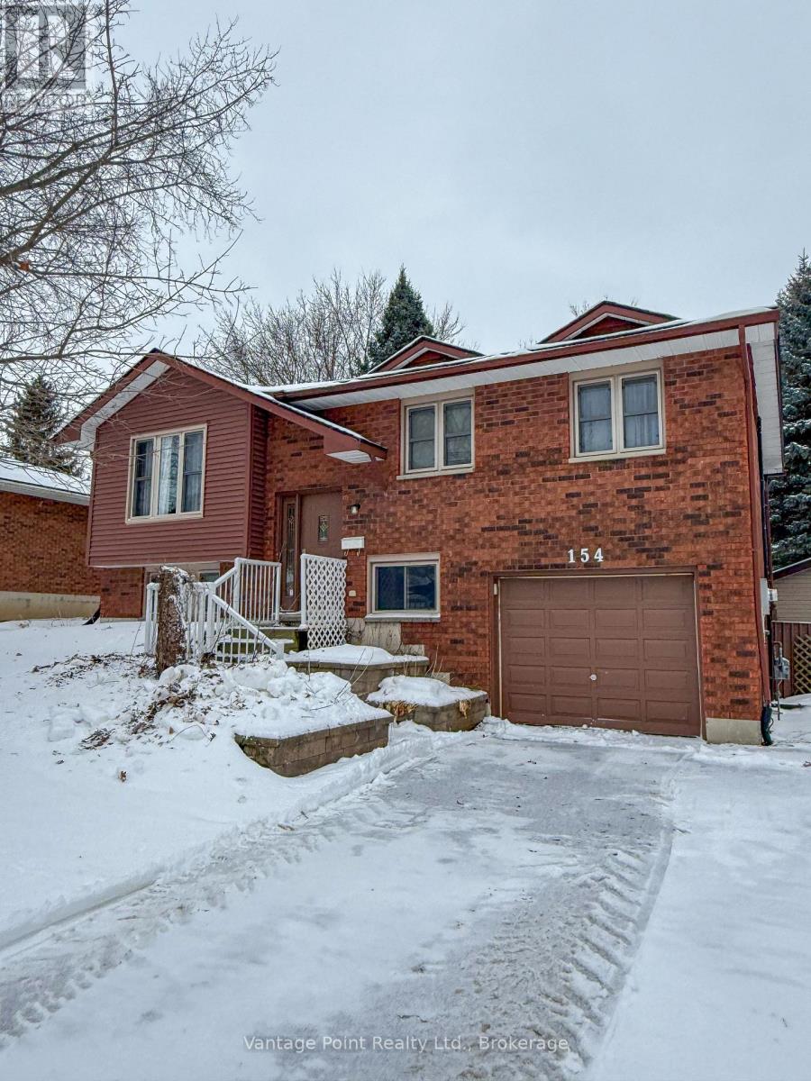 154 15TH AVE CLOSE, Hanover, Ontario