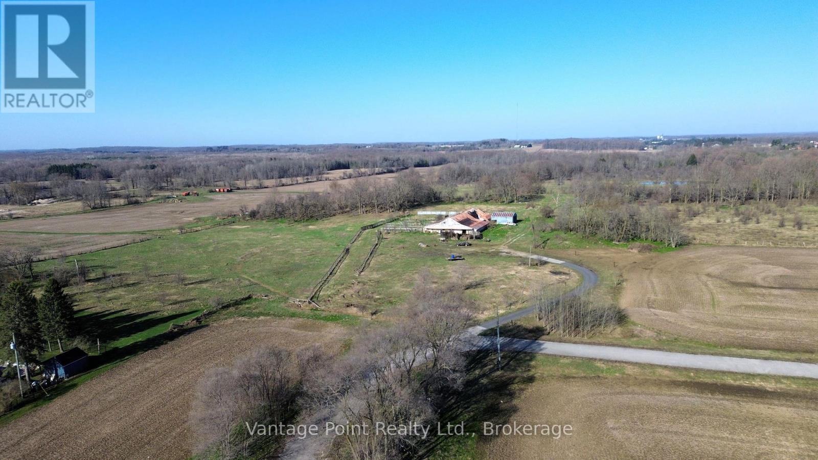 317704 6 & 10 Highway, Georgian Bluffs, Ontario N4K 5N6 - Photo 3 - X12901120