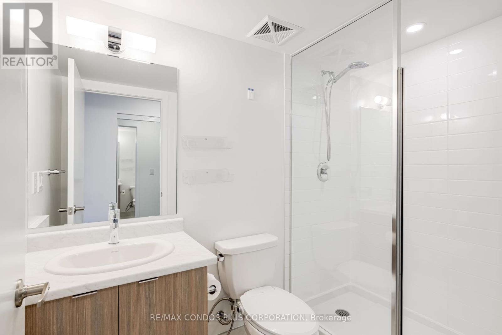 201 - 100 Canon Jackson Drive, Toronto, Ontario  M6M 0C1 - Photo 21 - W13071332