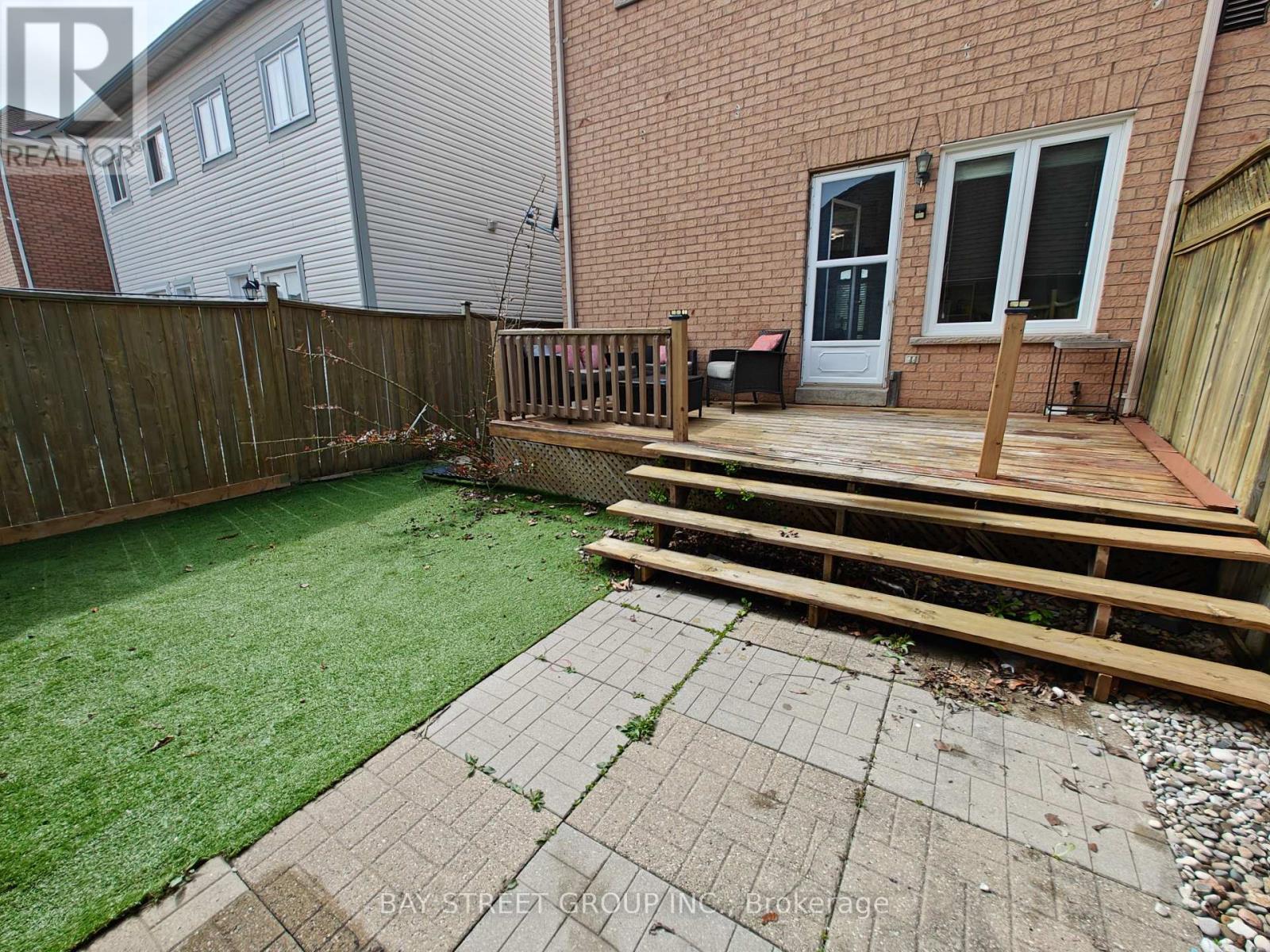 256 Glenashton Drive, Oakville, Ontario  L6H 6H5 - Photo 22 - W13071372