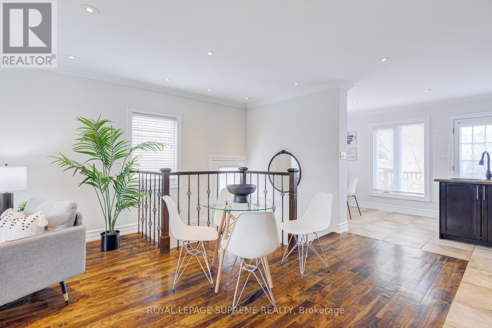 18 Fairweather Road, Toronto, Ontario  M6M 4C7 - Photo 10 - W13071380