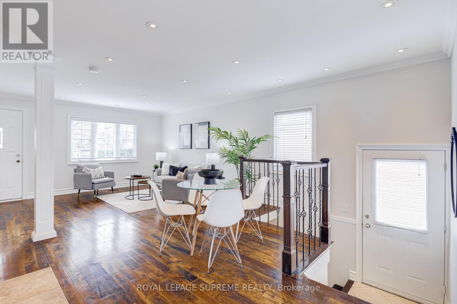 18 Fairweather Road, Toronto, Ontario  M6M 4C7 - Photo 12 - W13071380