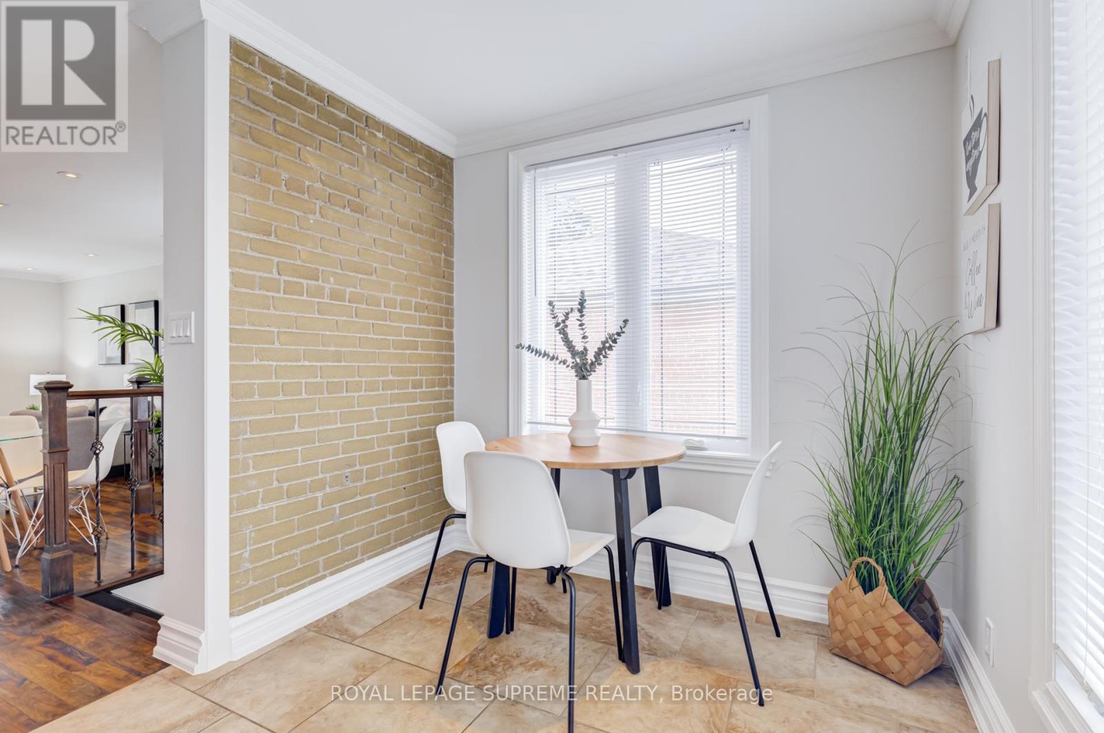 18 Fairweather Road, Toronto, Ontario  M6M 4C7 - Photo 15 - W13071380
