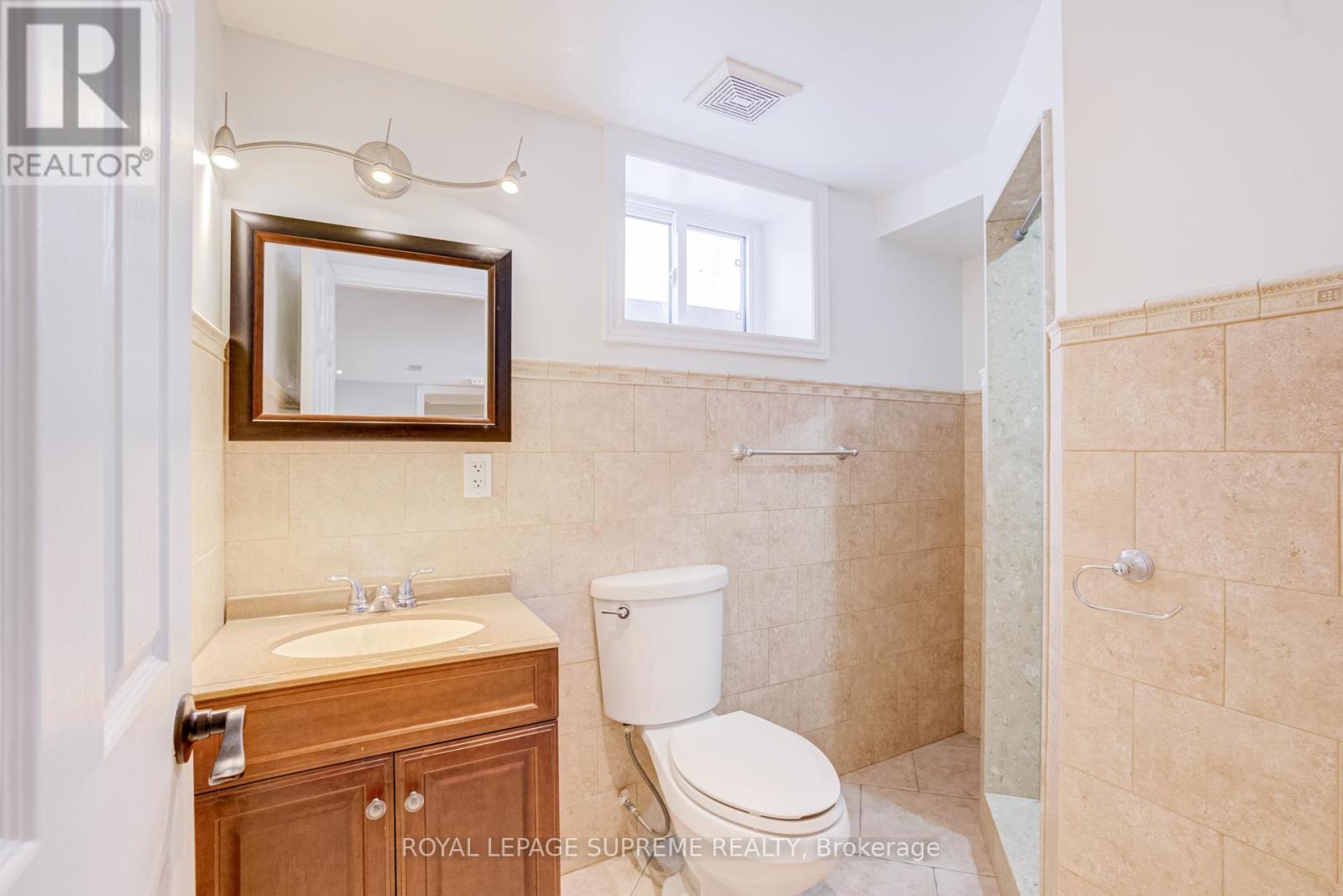 18 Fairweather Road, Toronto, Ontario  M6M 4C7 - Photo 29 - W13071380