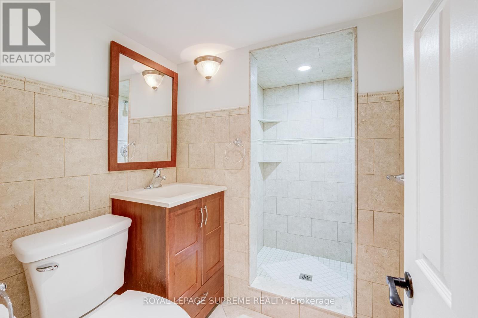 18 Fairweather Road, Toronto, Ontario  M6M 4C7 - Photo 31 - W13071380