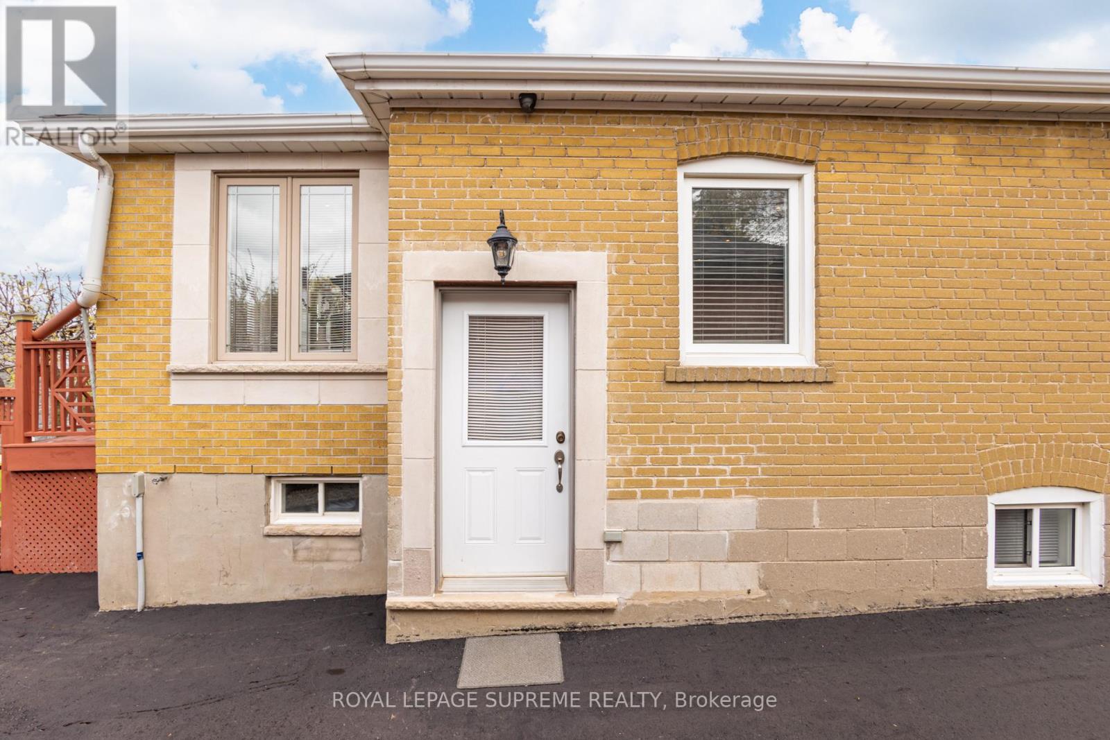 18 Fairweather Road, Toronto, Ontario  M6M 4C7 - Photo 32 - W13071380