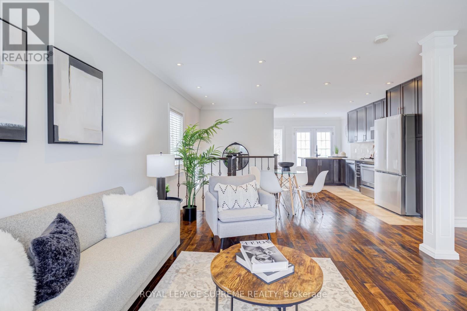 18 Fairweather Road, Toronto, Ontario  M6M 4C7 - Photo 8 - W13071380
