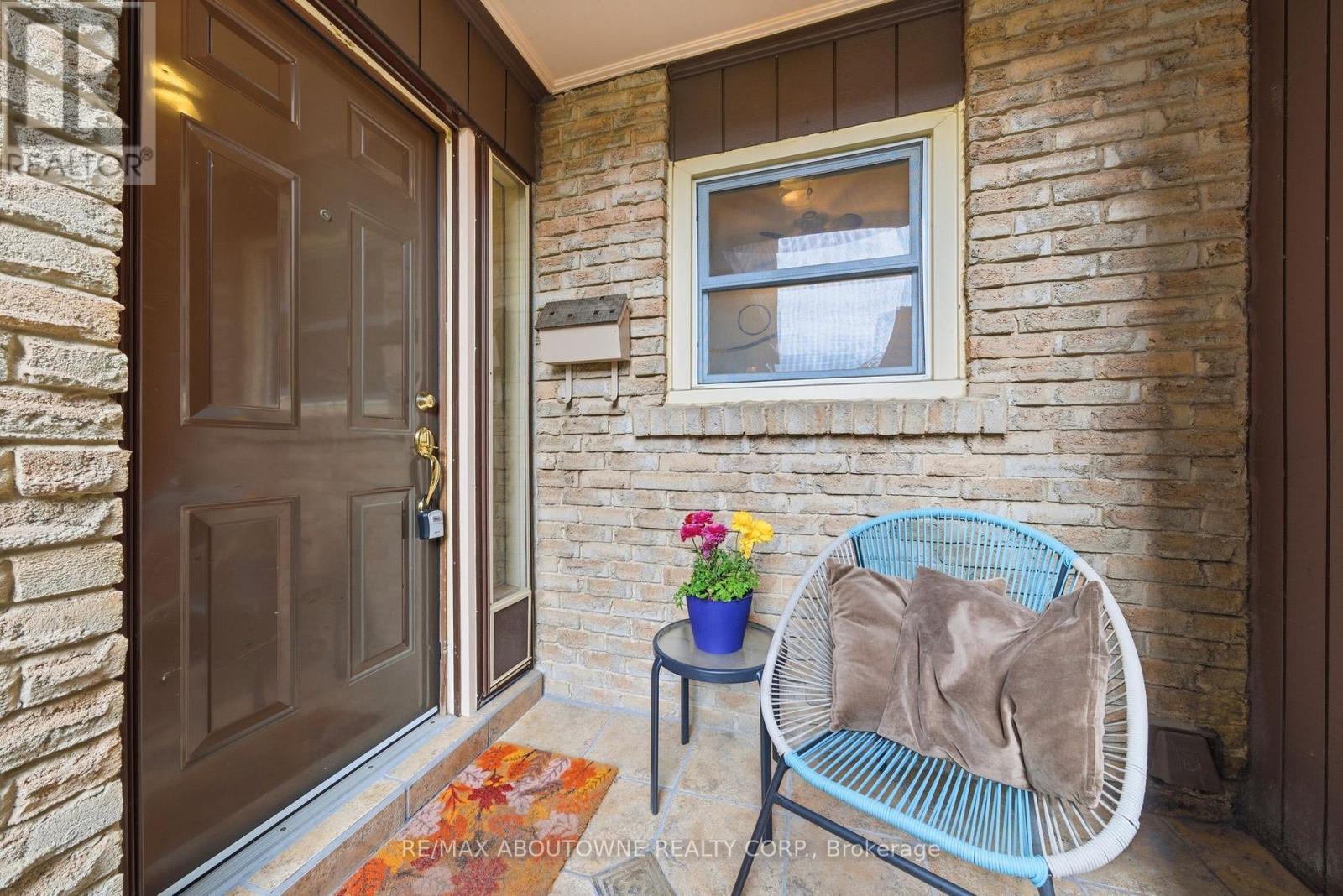49 - 2301 Cavendish Drive, Burlington, Ontario  L7P 3M3 - Photo 4 - W13071436