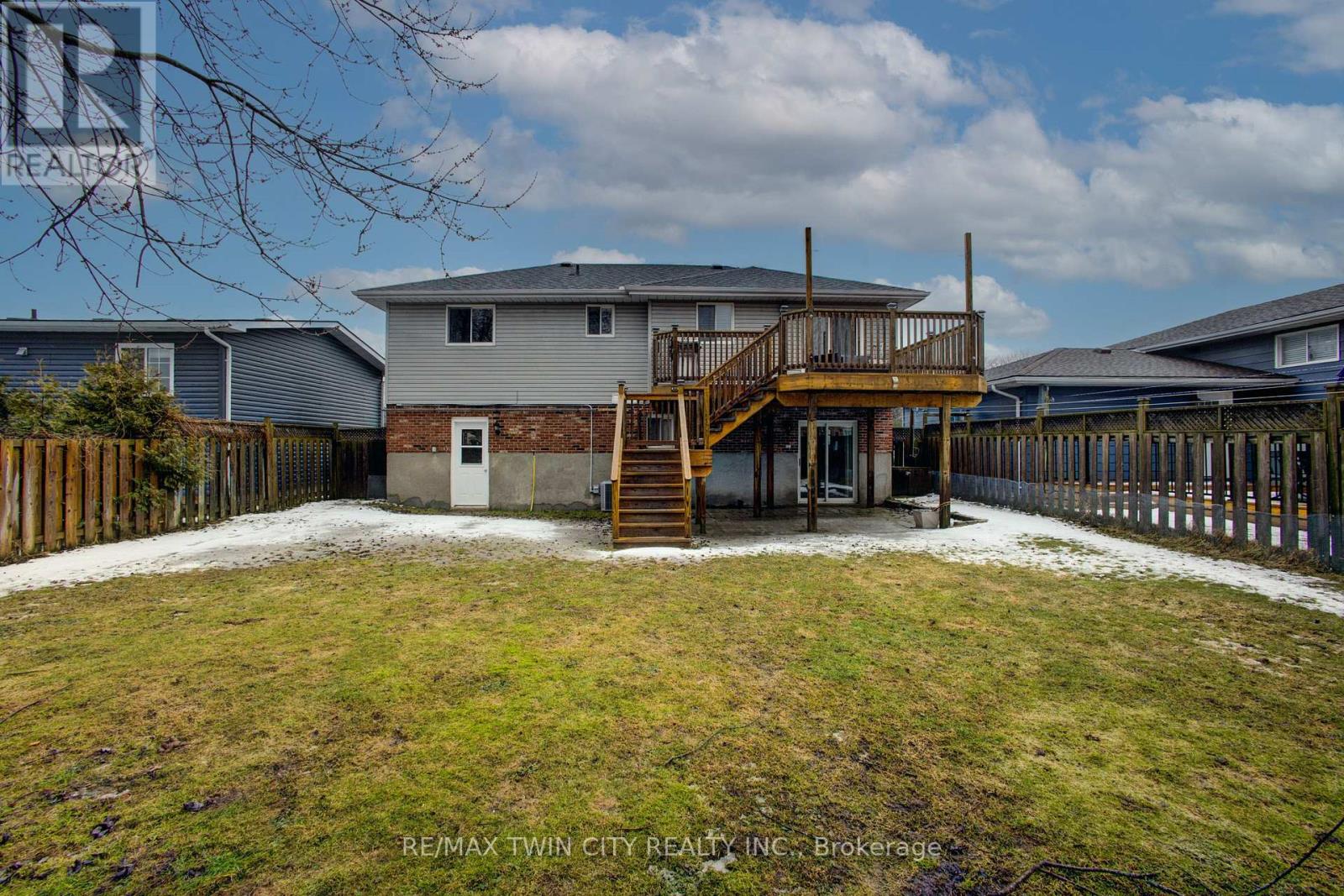 647 Kennard Crescent, Kincardine, Ontario  N2Z 1T4 - Photo 4 - X13071444