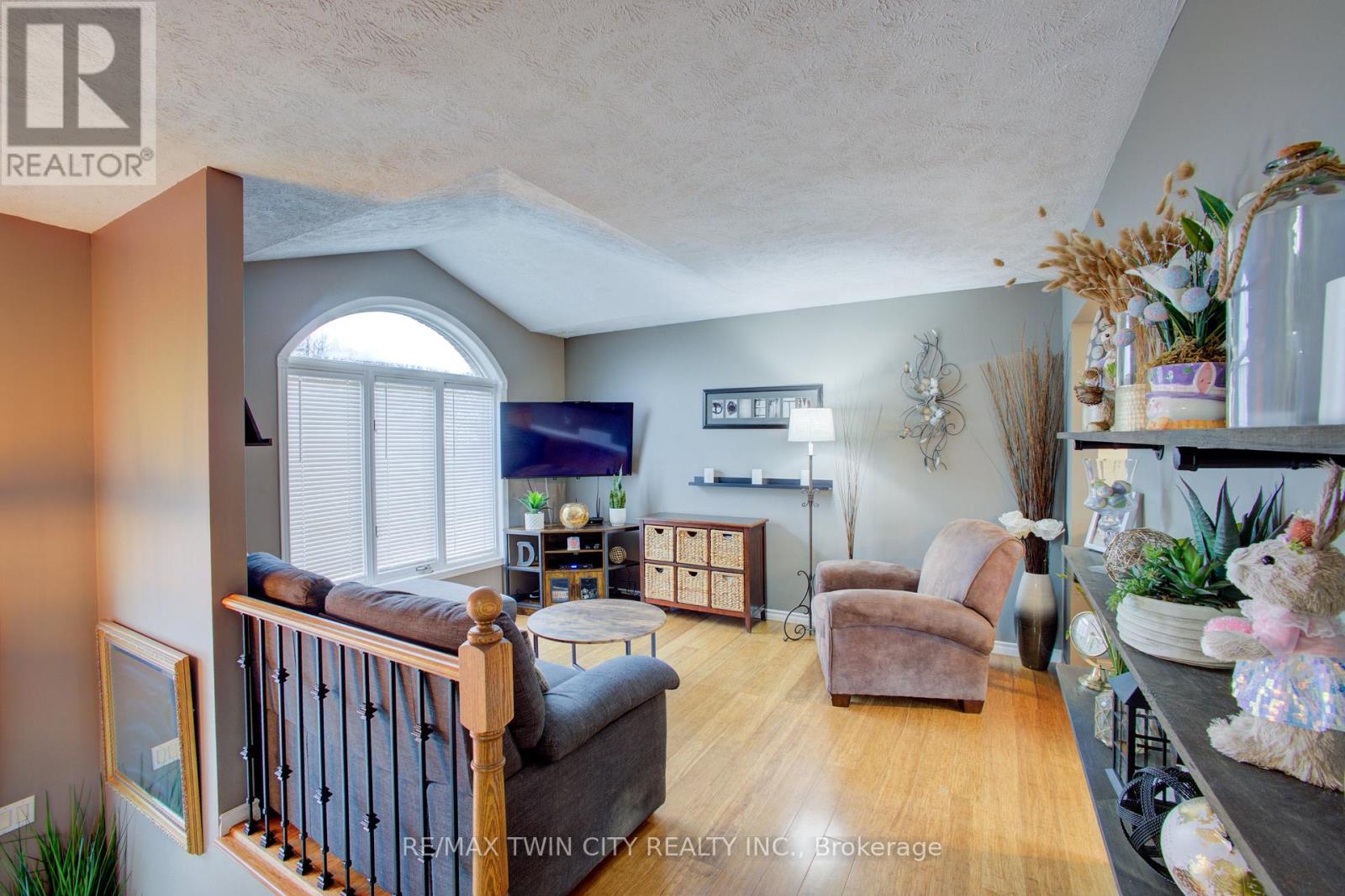 647 Kennard Crescent, Kincardine, Ontario  N2Z 1T4 - Photo 7 - X13071444