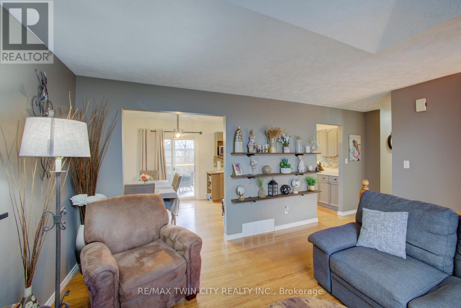 647 Kennard Crescent, Kincardine, Ontario  N2Z 1T4 - Photo 9 - X13071444