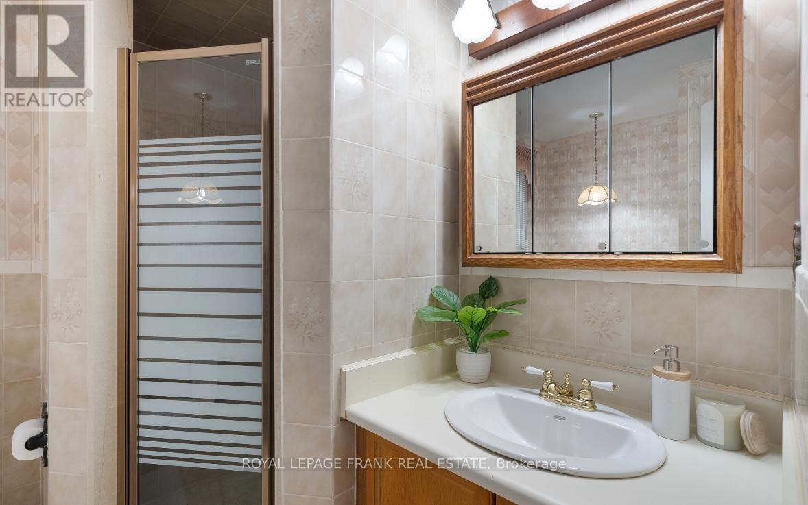 14 Claret Road, Clarington, Ontario  L1E 1V9 - Photo 17 - E13071496