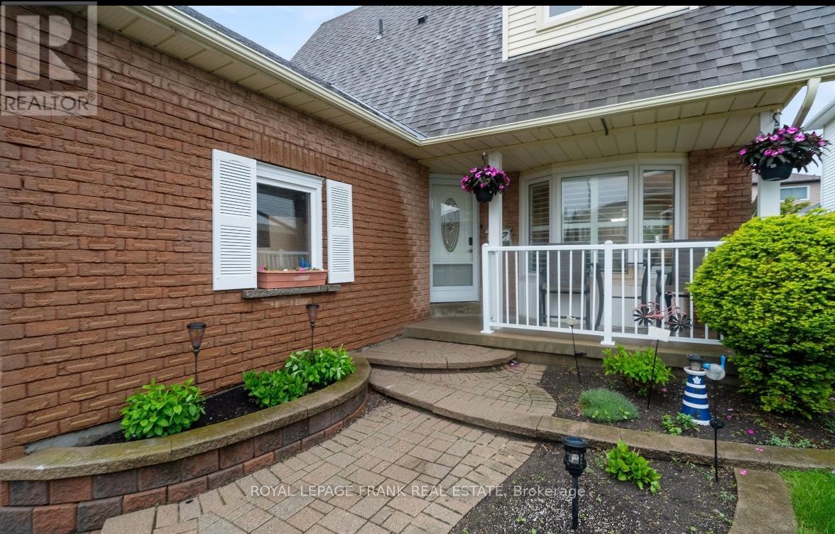 14 Claret Road, Clarington, Ontario  L1E 1V9 - Photo 3 - E13071496