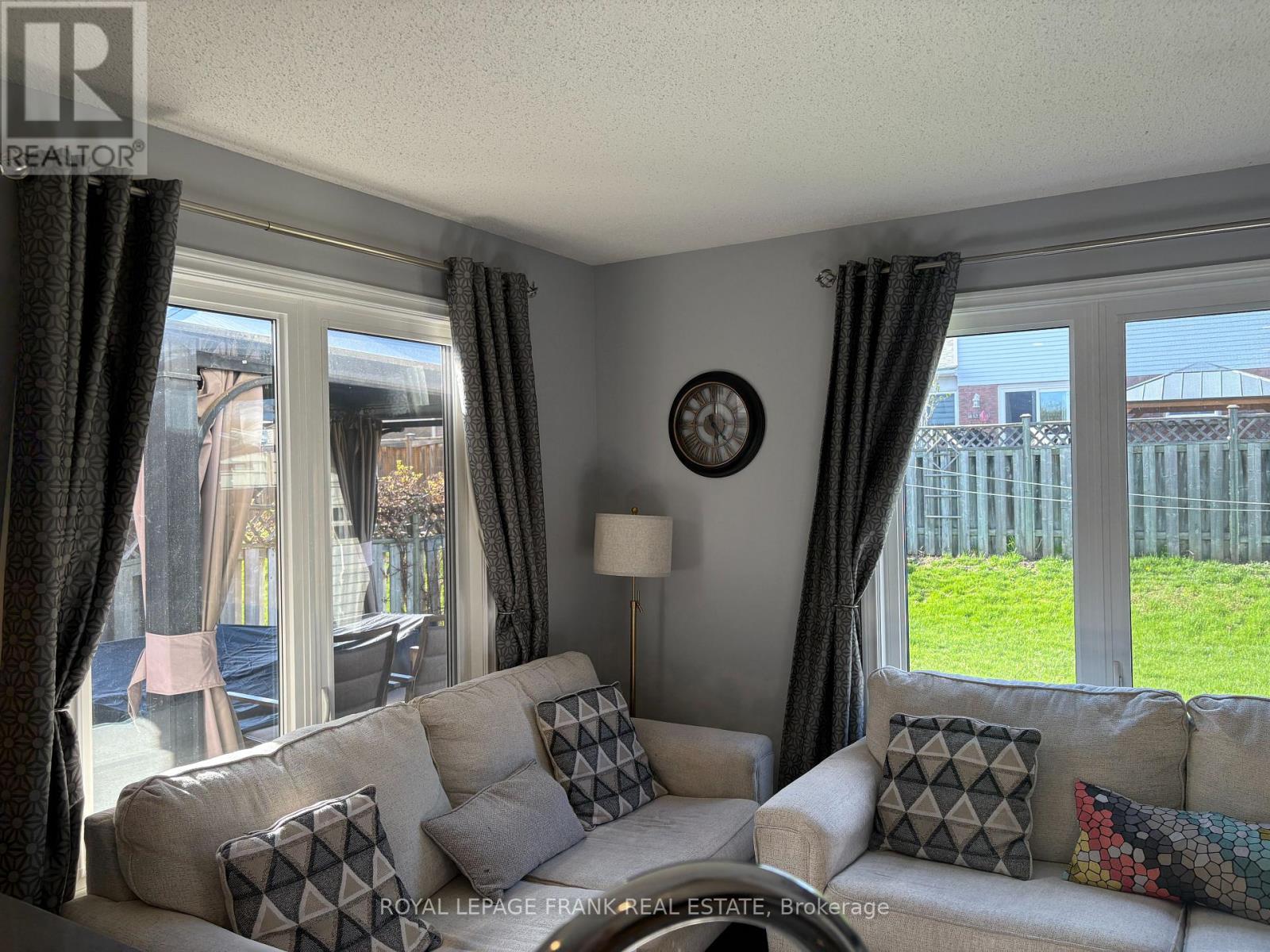 14 Claret Road, Clarington, Ontario  L1E 1V9 - Photo 5 - E13071496
