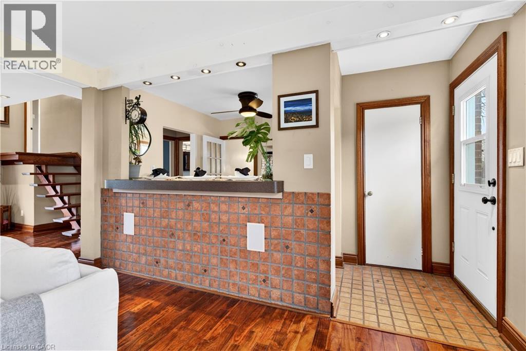 380 East 37th Street, Hamilton, Ontario  L8V 4B8 - Photo 18 - 40824601