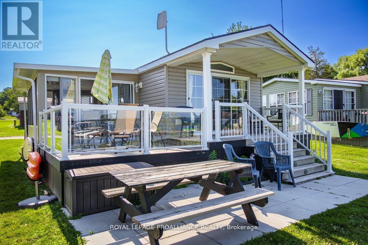 486 Cty Rd 18 - 3 Beachview Lane, Prince Edward County, Ontario  K0K 1P0 - Photo 5 - X13071746