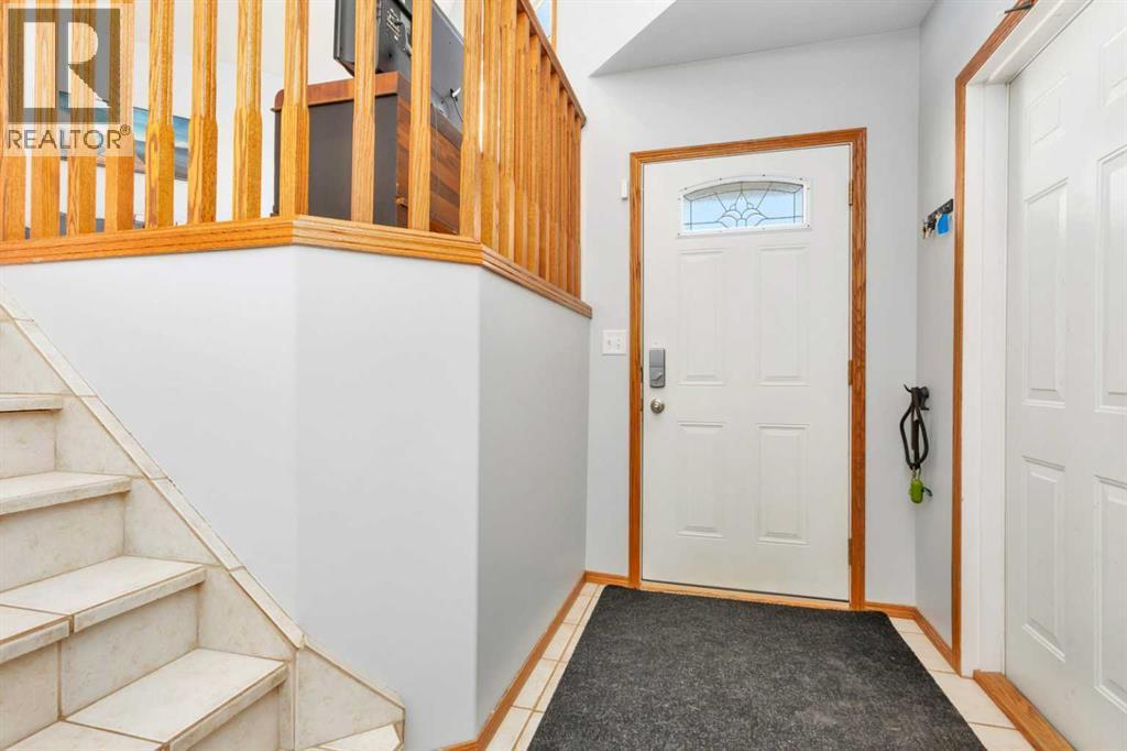 5812 64 Avenueclose, Rocky Mountain House, Alberta  T4T 1N5 - Photo 3 - A2307146