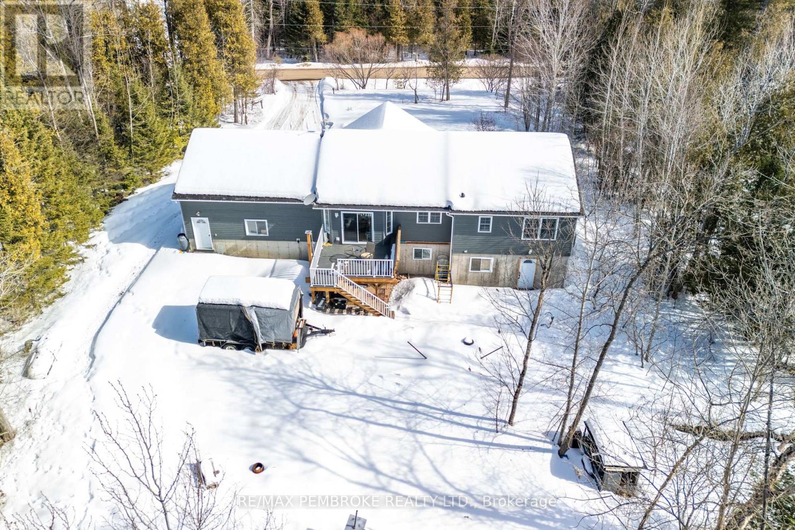 625 Forest Park Road, Laurentian Valley, Ontario  K8A 6W2 - Photo 33 - X12856154