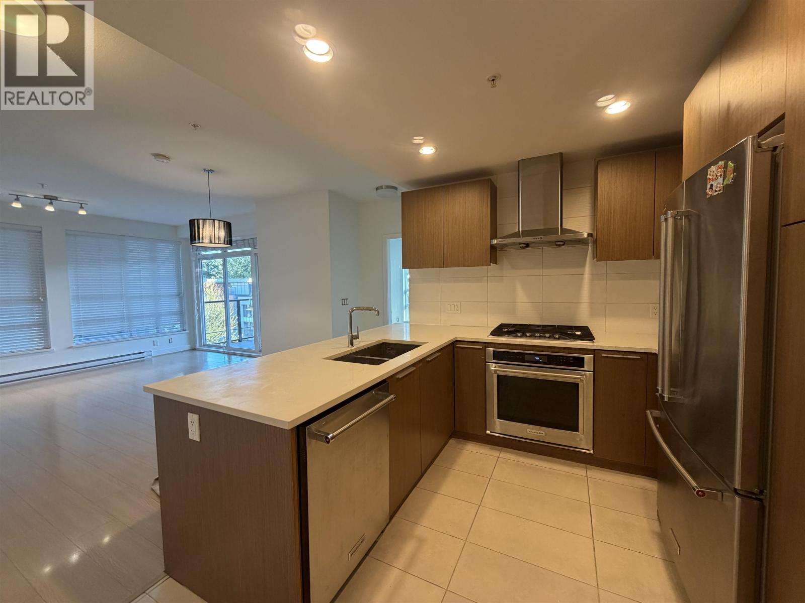 310 3462 Ross Drive, Vancouver, British Columbia  V6S 0H6 - Photo 6 - R3118239