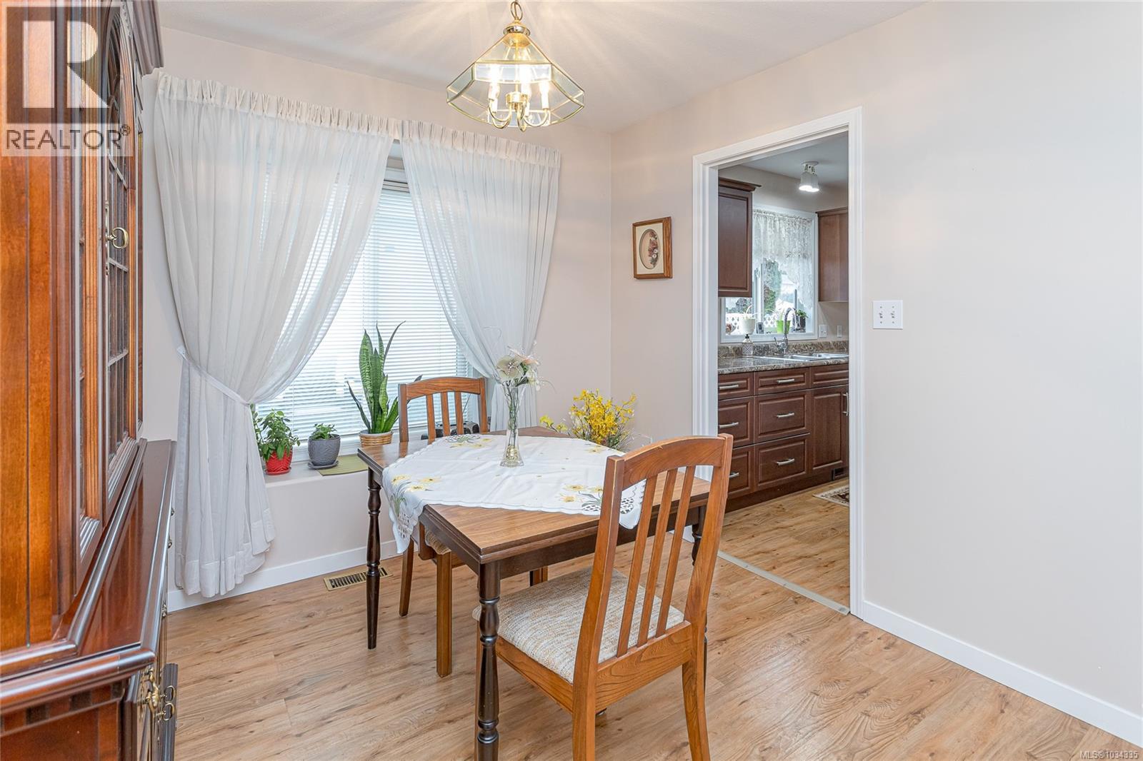 44 Eagle Lane, View Royal, British Columbia  V9A 7M2 - Photo 9 - 1034335