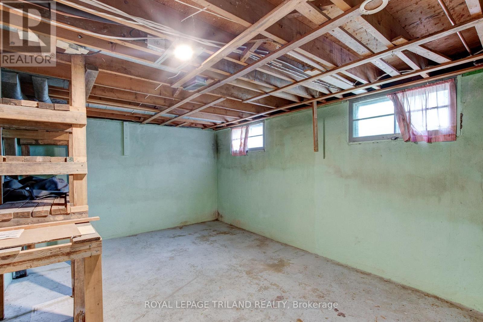 210 Emery Street E, London South, Ontario  N6C 2E2 - Photo 21 - X13071616