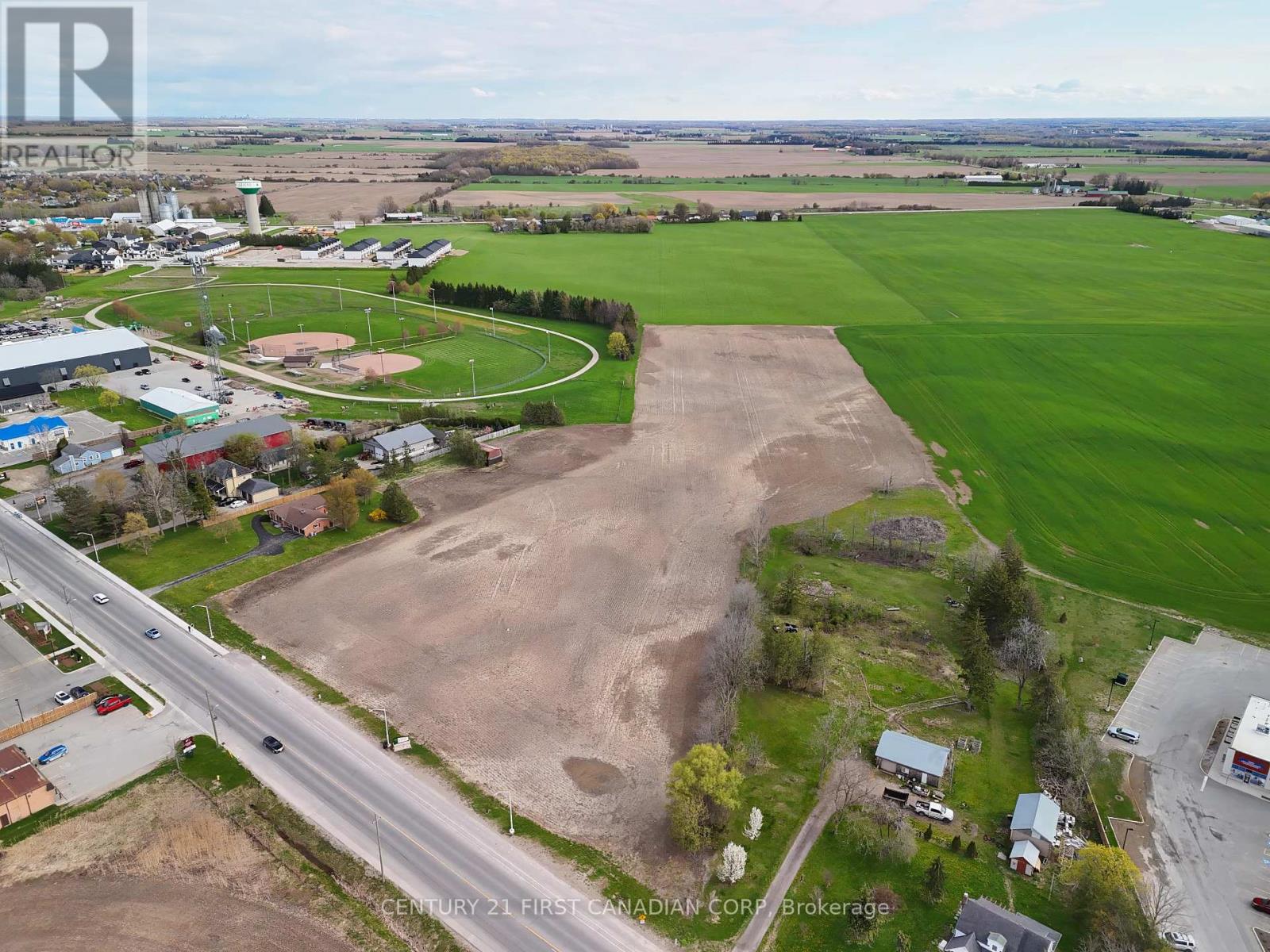 283 Main Street, Lucan Biddulph, Ontario  N0M 2J0 - Photo 3 - X13071744