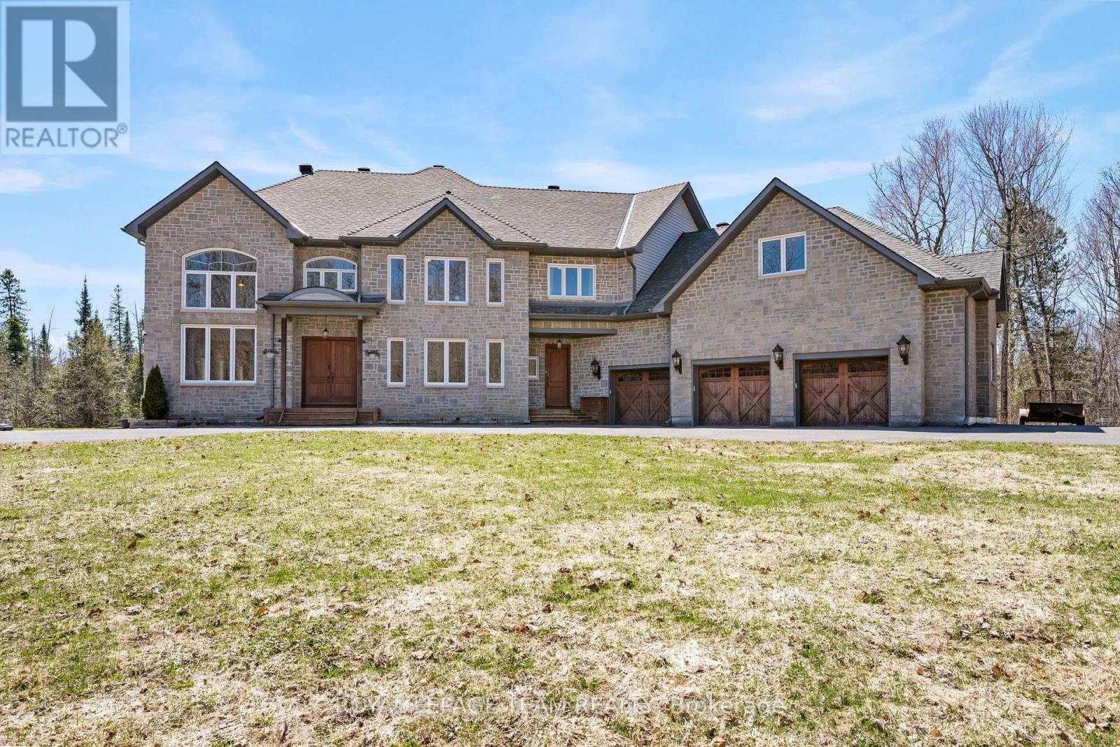 132 LADY LOCHEAD LANE, Ottawa, Ontario