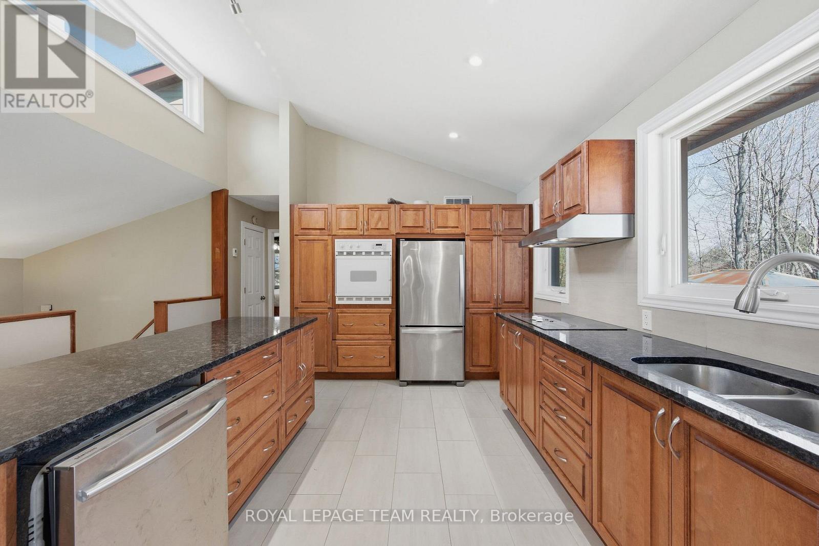 2870 Old Maple Lane, Ottawa, Ontario  K0A 1T0 - Photo 17 - X13071528