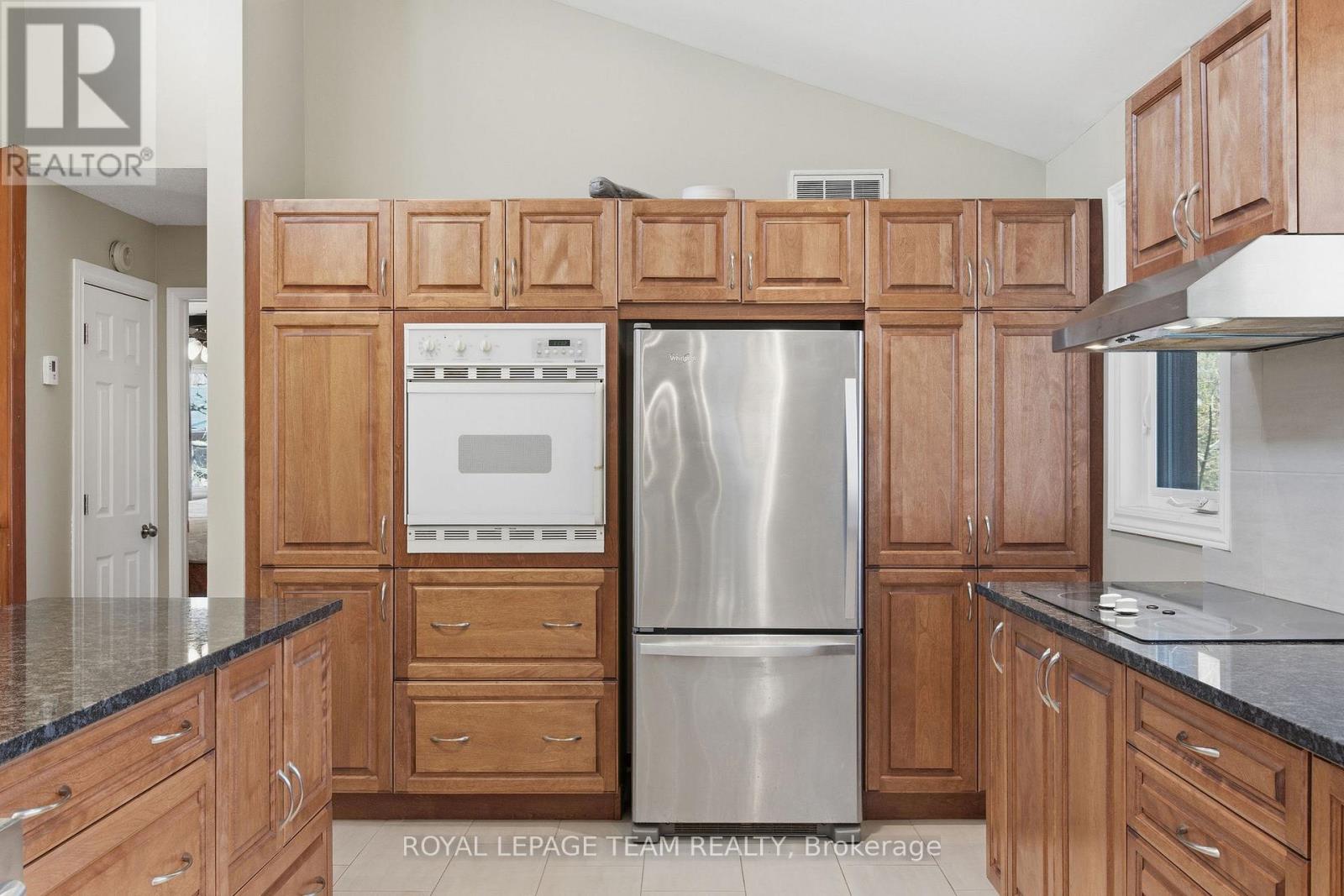 2870 Old Maple Lane, Ottawa, Ontario  K0A 1T0 - Photo 18 - X13071528