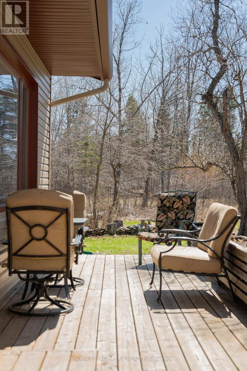 2870 Old Maple Lane, Ottawa, Ontario  K0A 1T0 - Photo 4 - X13071528