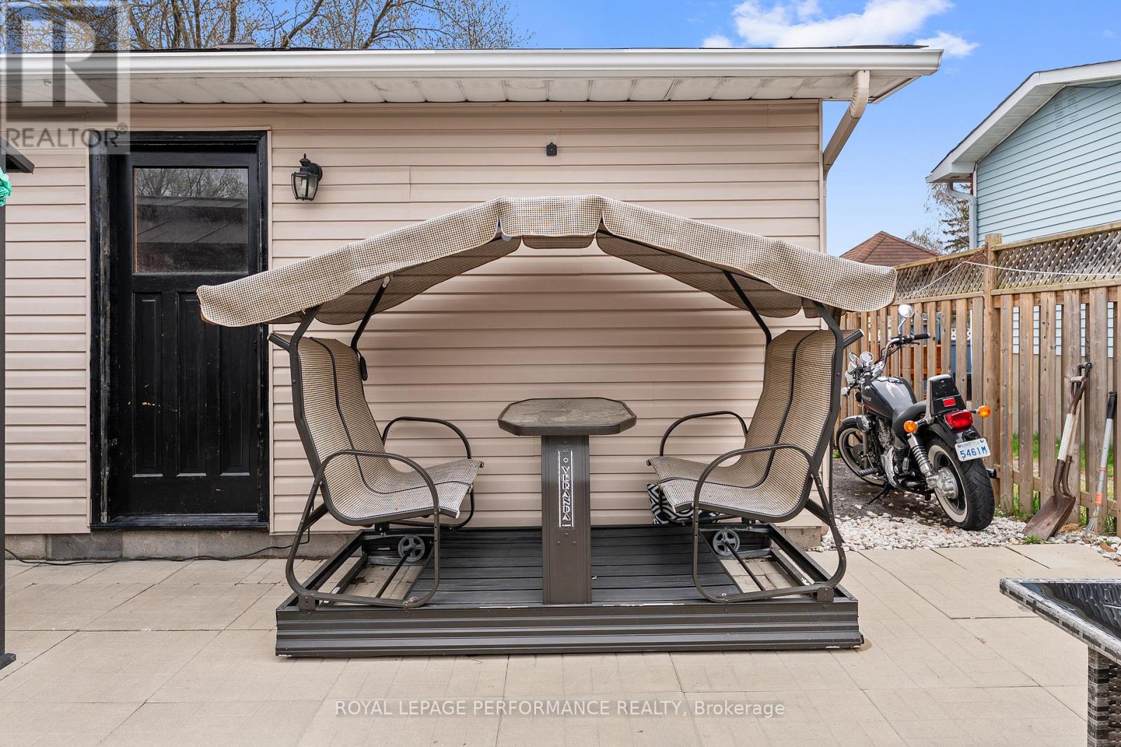 420 Hatfield Crescent, Ottawa, Ontario  K1E 1M8 - Photo 30 - X13071576