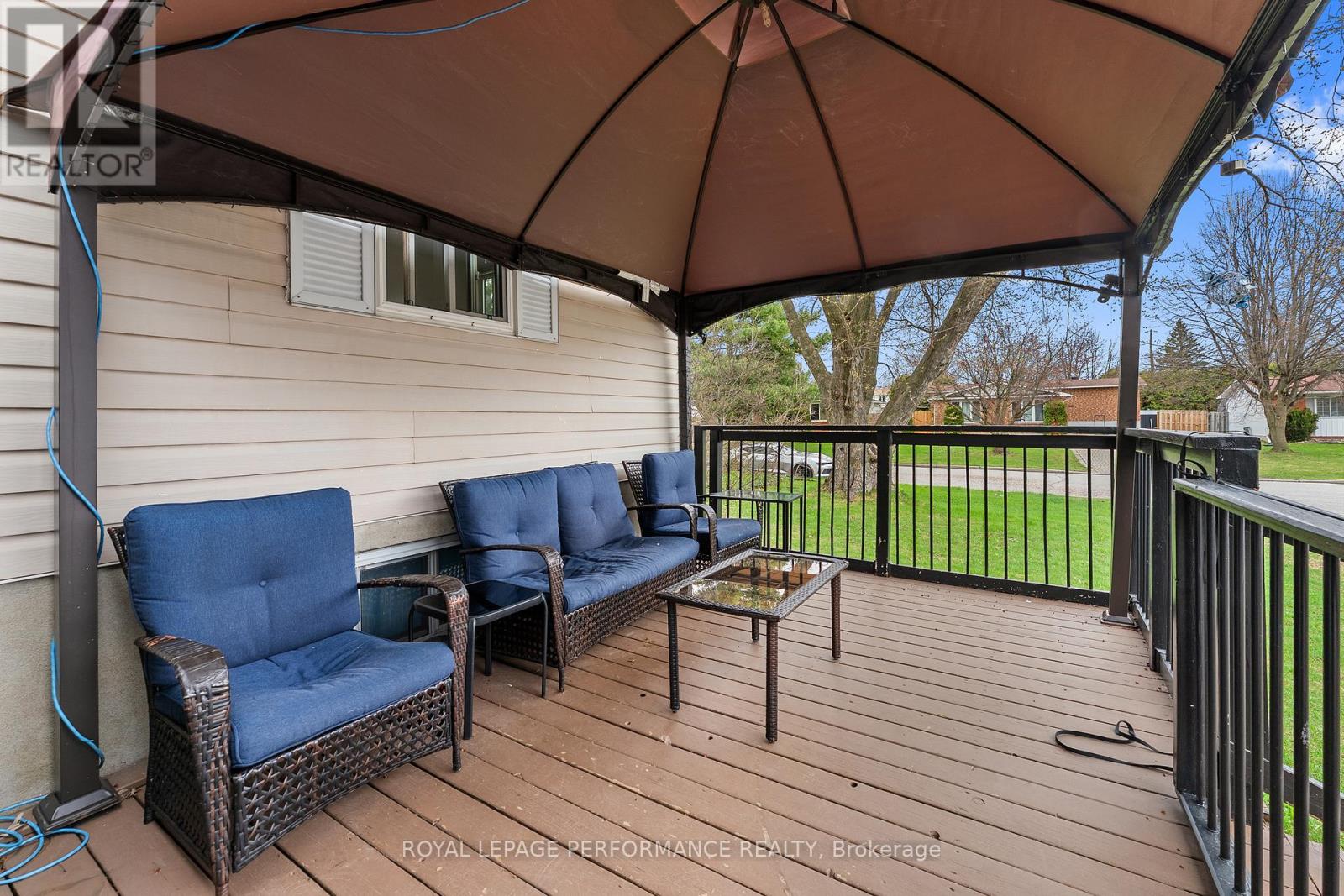 420 Hatfield Crescent, Ottawa, Ontario  K1E 1M8 - Photo 4 - X13071576