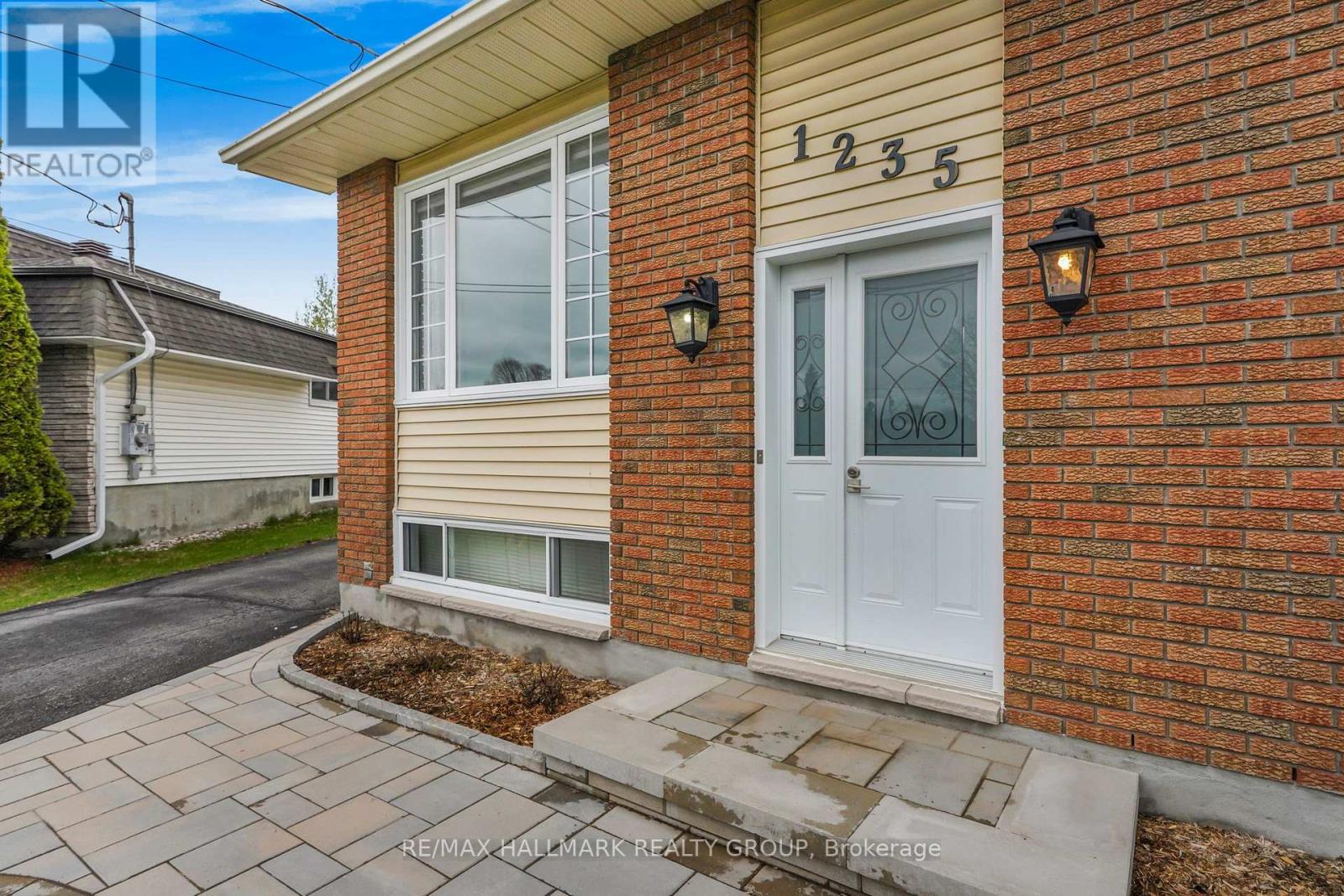 1235 Campeau Crescent, Clarence-Rockland, Ontario  K4K 1B6 - Photo 3 - X13071592