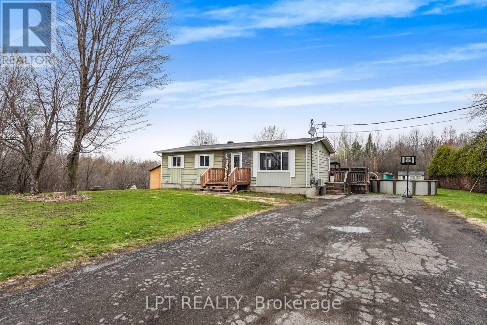 548 Pharand Street, Champlain, Ontario  K0B 1K0 - Photo 2 - X13071632