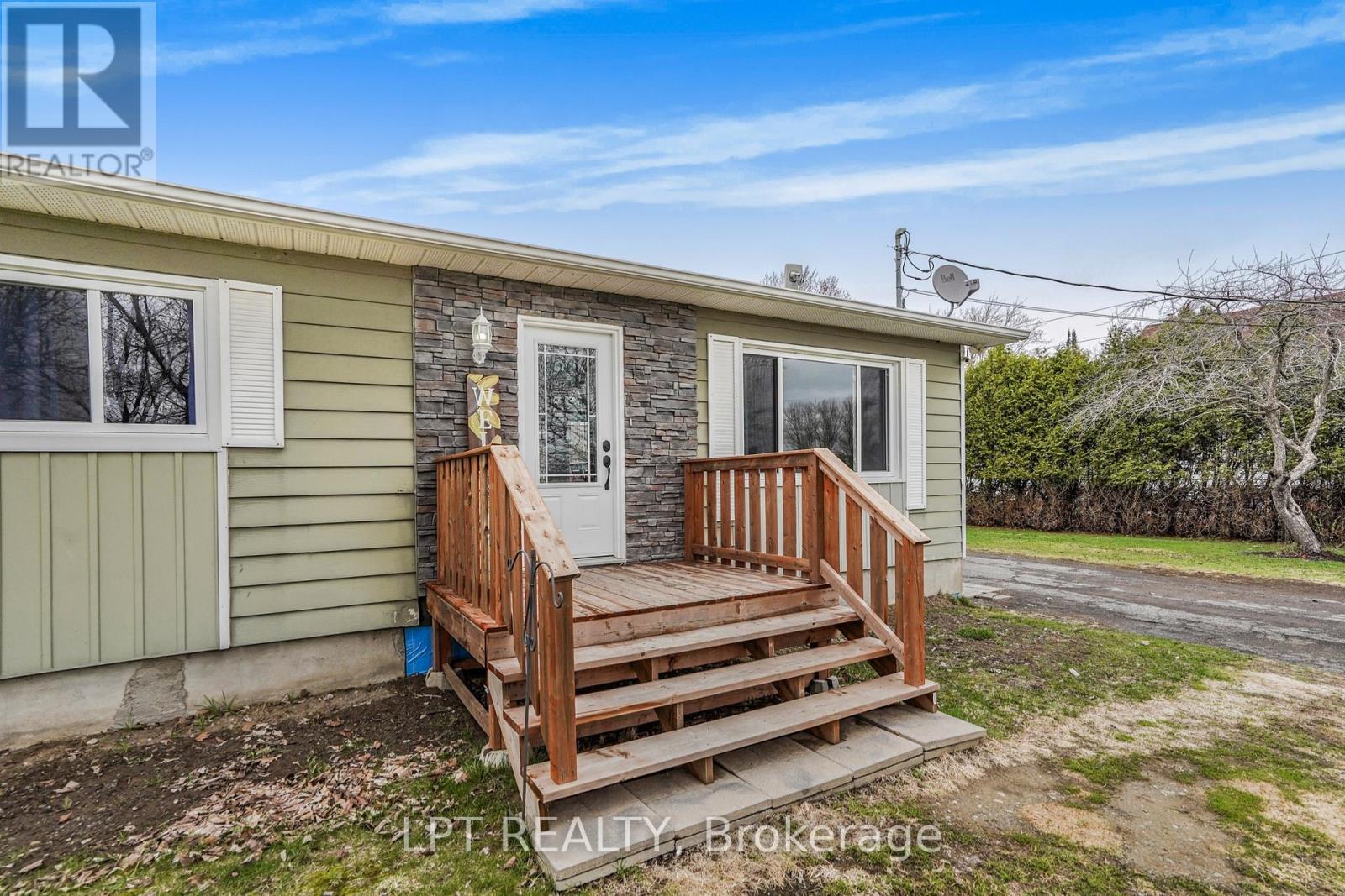 548 Pharand Street, Champlain, Ontario  K0B 1K0 - Photo 3 - X13071632