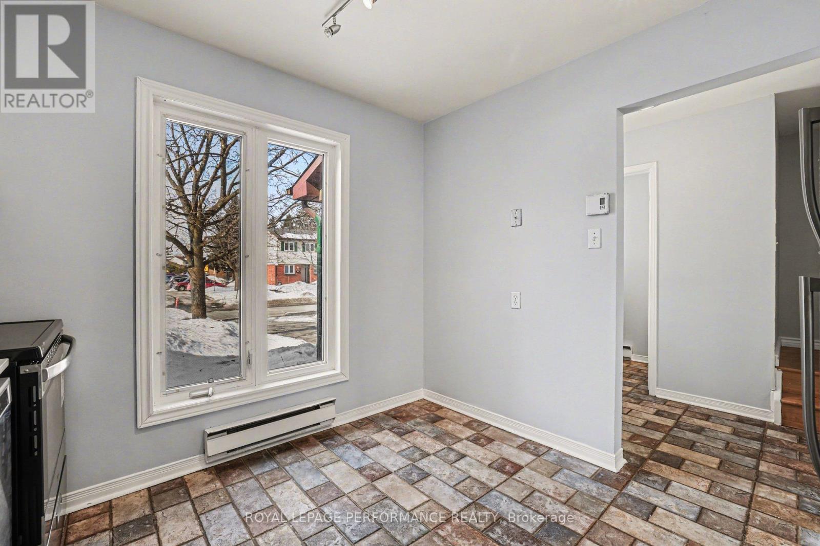 1367 Cedarcroft Crescent, Ottawa, Ontario  K1B 5G8 - Photo 11 - X13071798